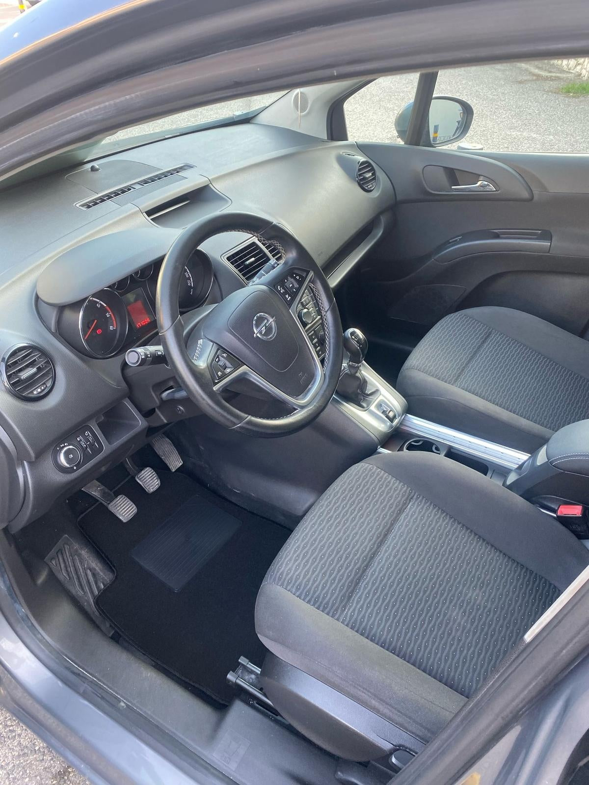 OPEL - MERIVA (2017 - km 171.000 - Diesel)