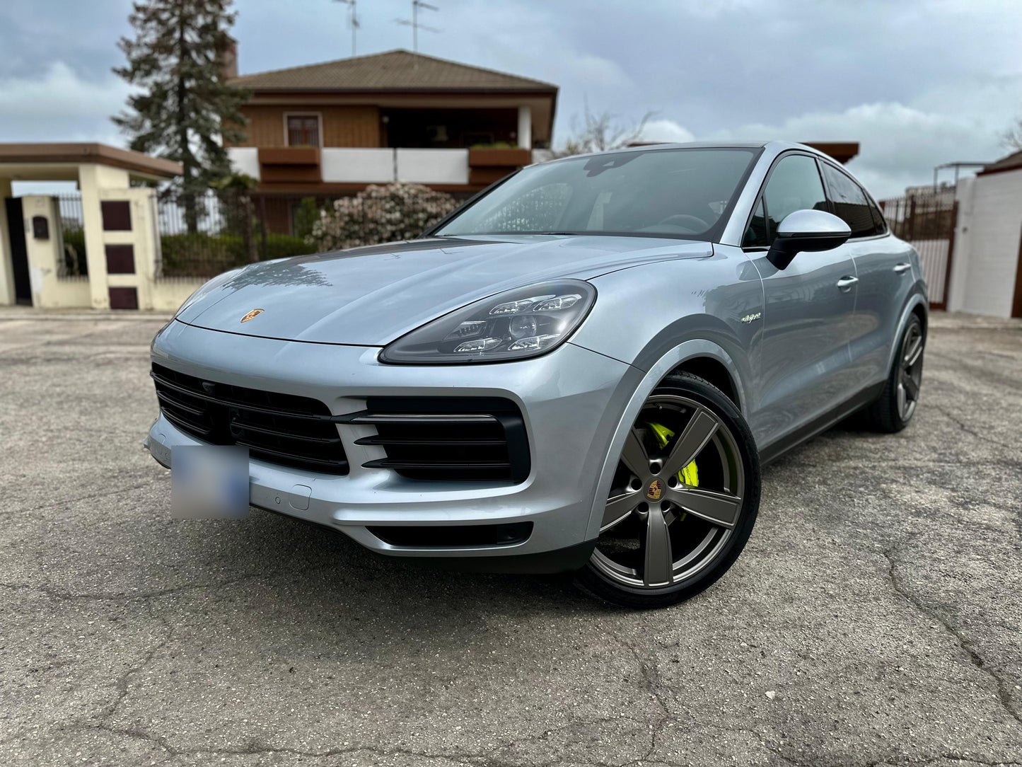 PORSCHE - CAYENNE (2021 - km 46.000 - Ibrida)