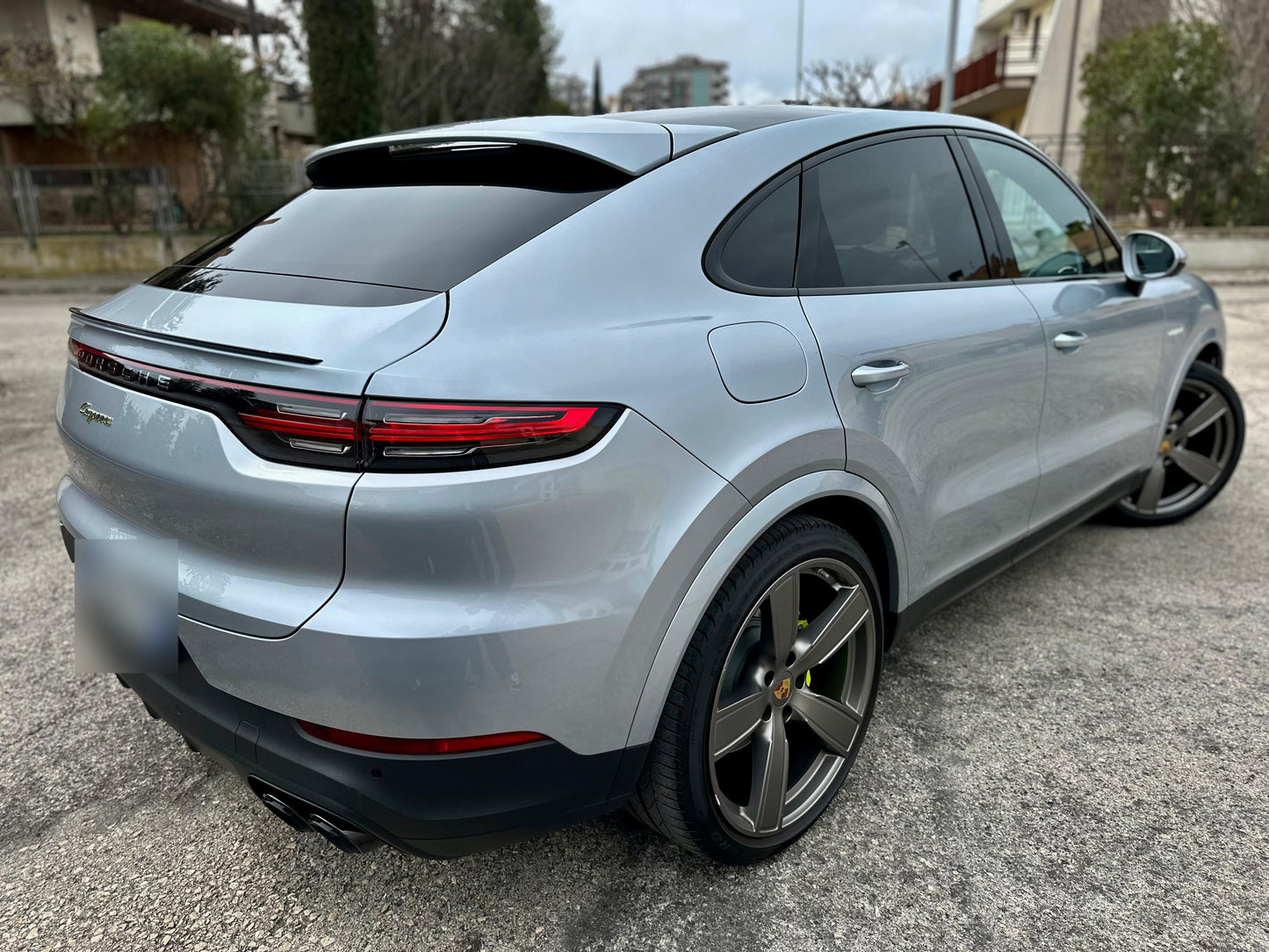 PORSCHE - CAYENNE (2021 - km 46.000 - Ibrida)