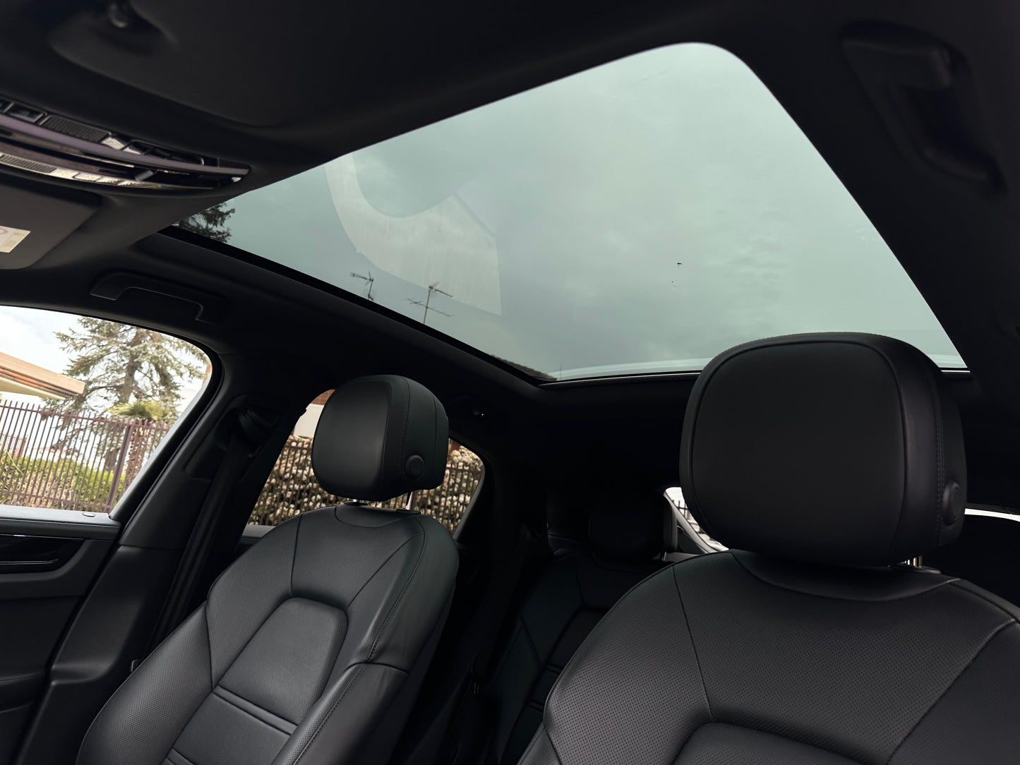 PORSCHE - CAYENNE (2021 - km 46.000 - Ibrida)