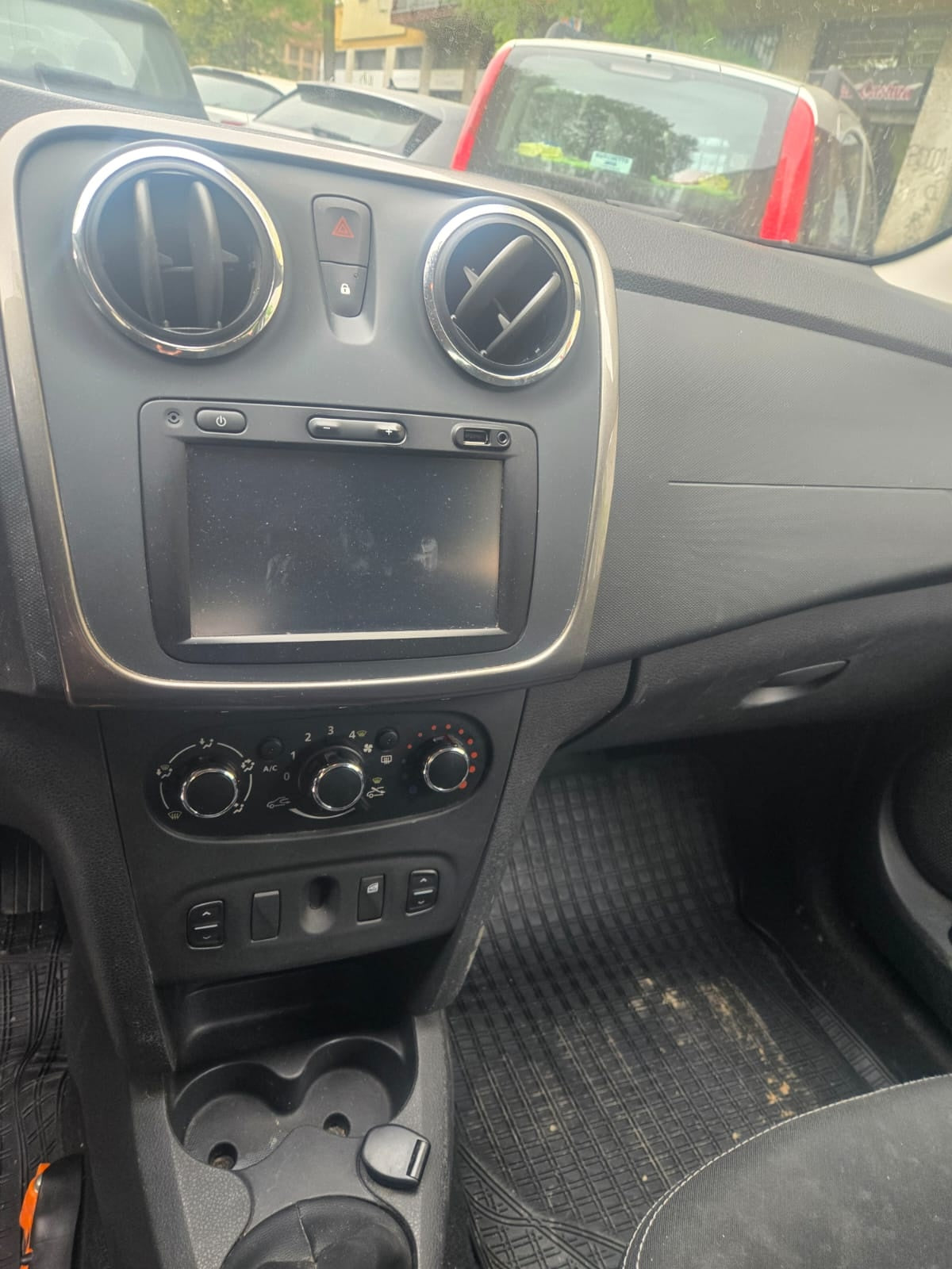 DACIA - LOGAN (2015 - km 59.000 - Benzina)