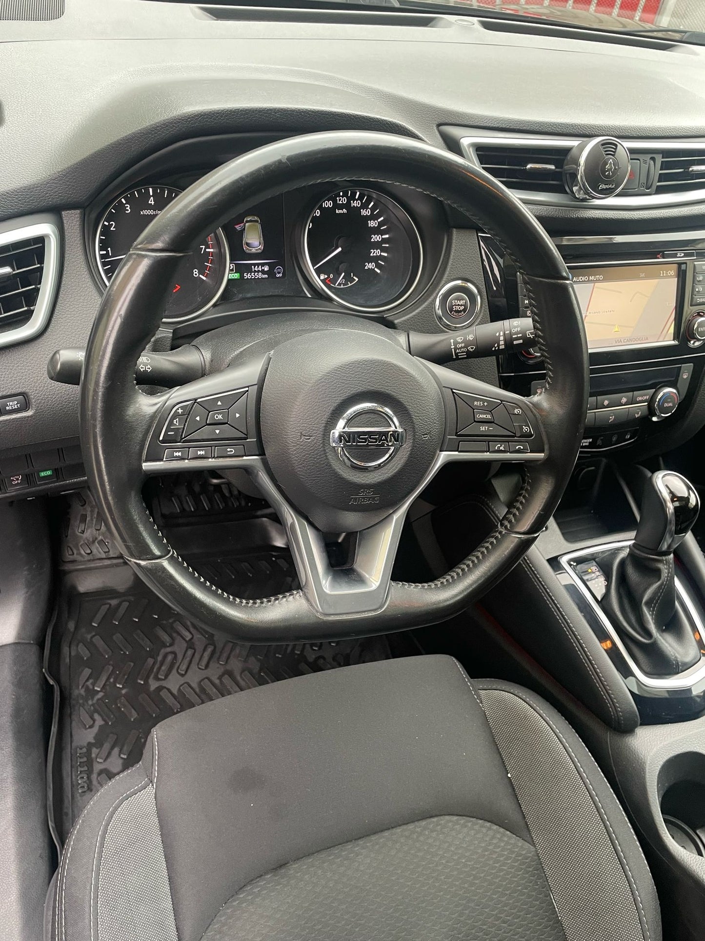 NISSAN - QASHQAI (2018 - km 56.000 - Benzina)