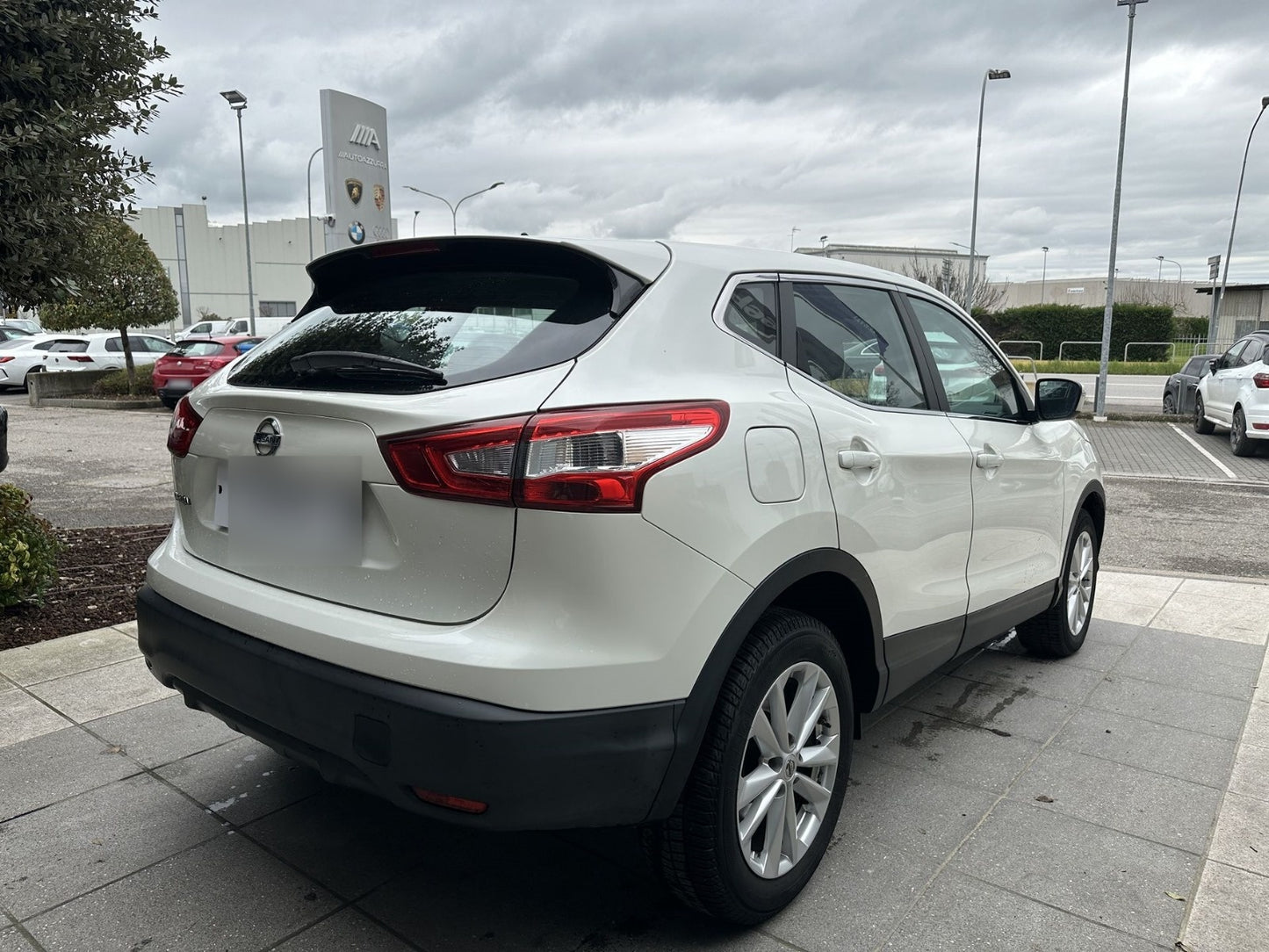 NISSAN - QASHQAI (2014 - km 112.622 - Benzina)