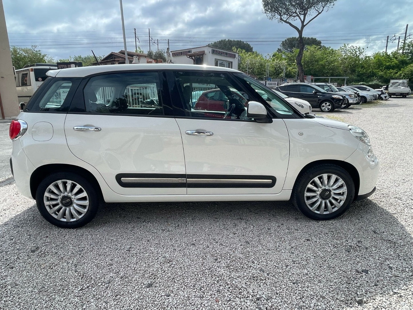 FIAT - 500L (2015 - km 142.871 - Benzina)