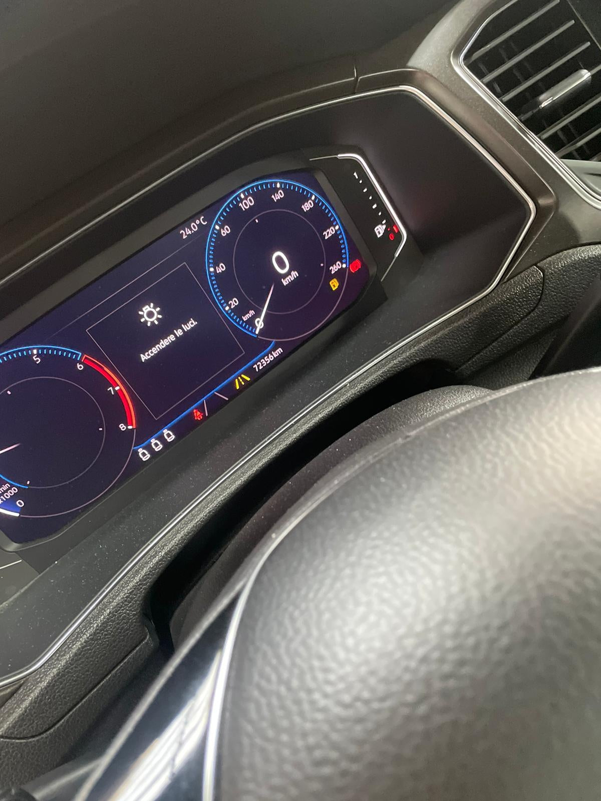 VOLKSWAGEN - T-ROC (2019 - km 72.000 - Benzina)