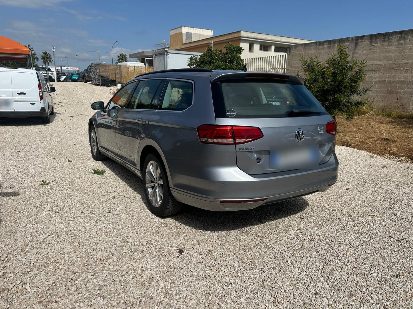 VOLKSWAGEN - PASSAT (2018 - km 170.000 - Diesel)
