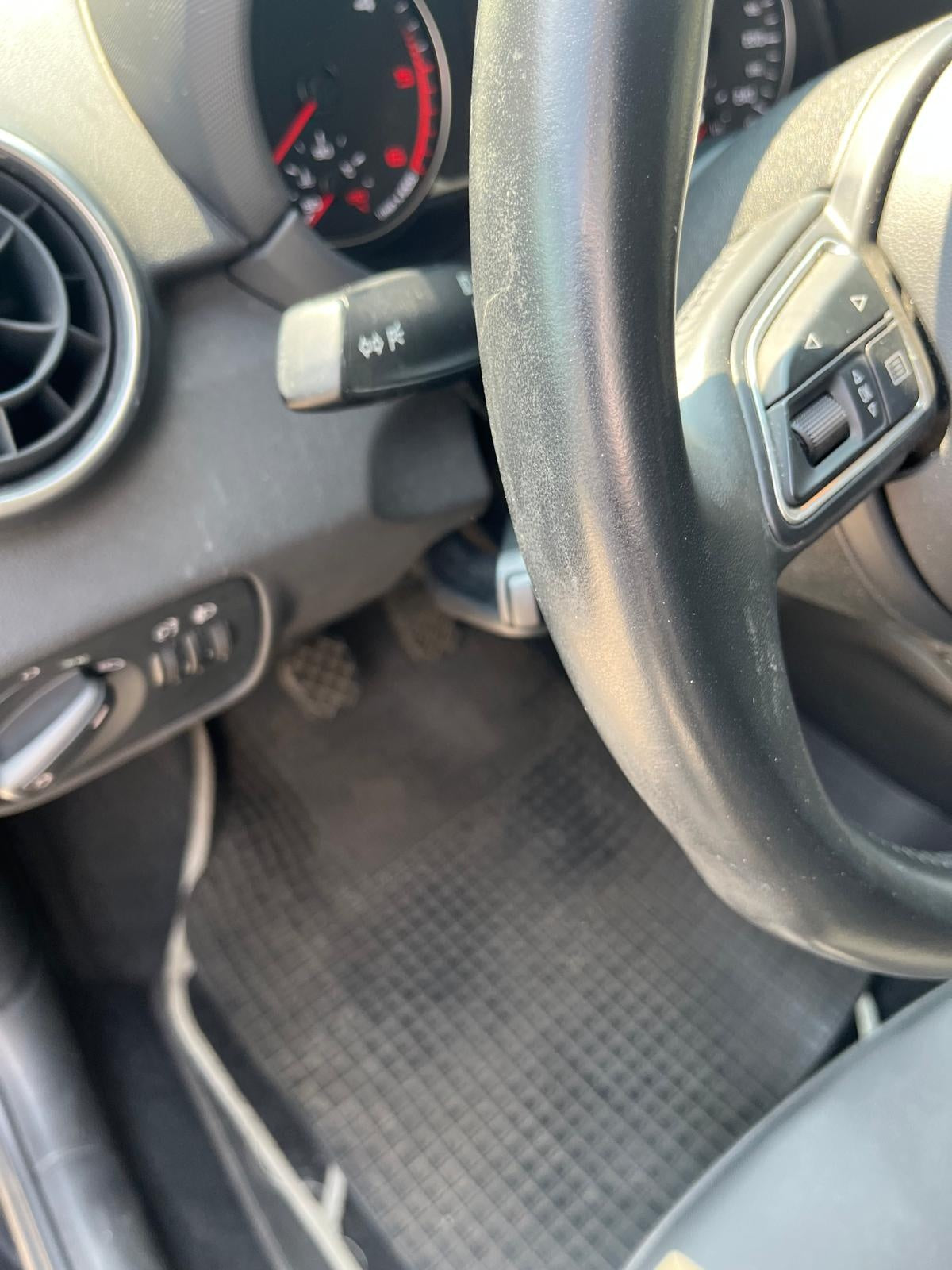 AUDI - A1 (2015 - km 59.000 - Diesel)