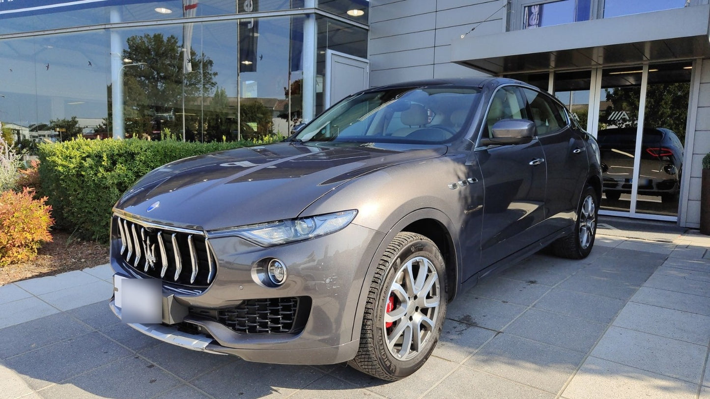 MASERATI - LEVANTE (2016 - km 125.461 - Diesel)