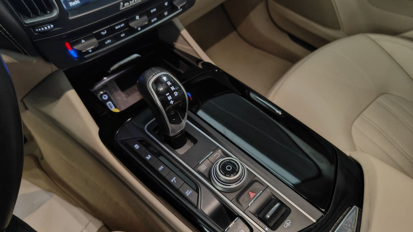 MASERATI - LEVANTE (2016 - km 125.461 - Diesel)