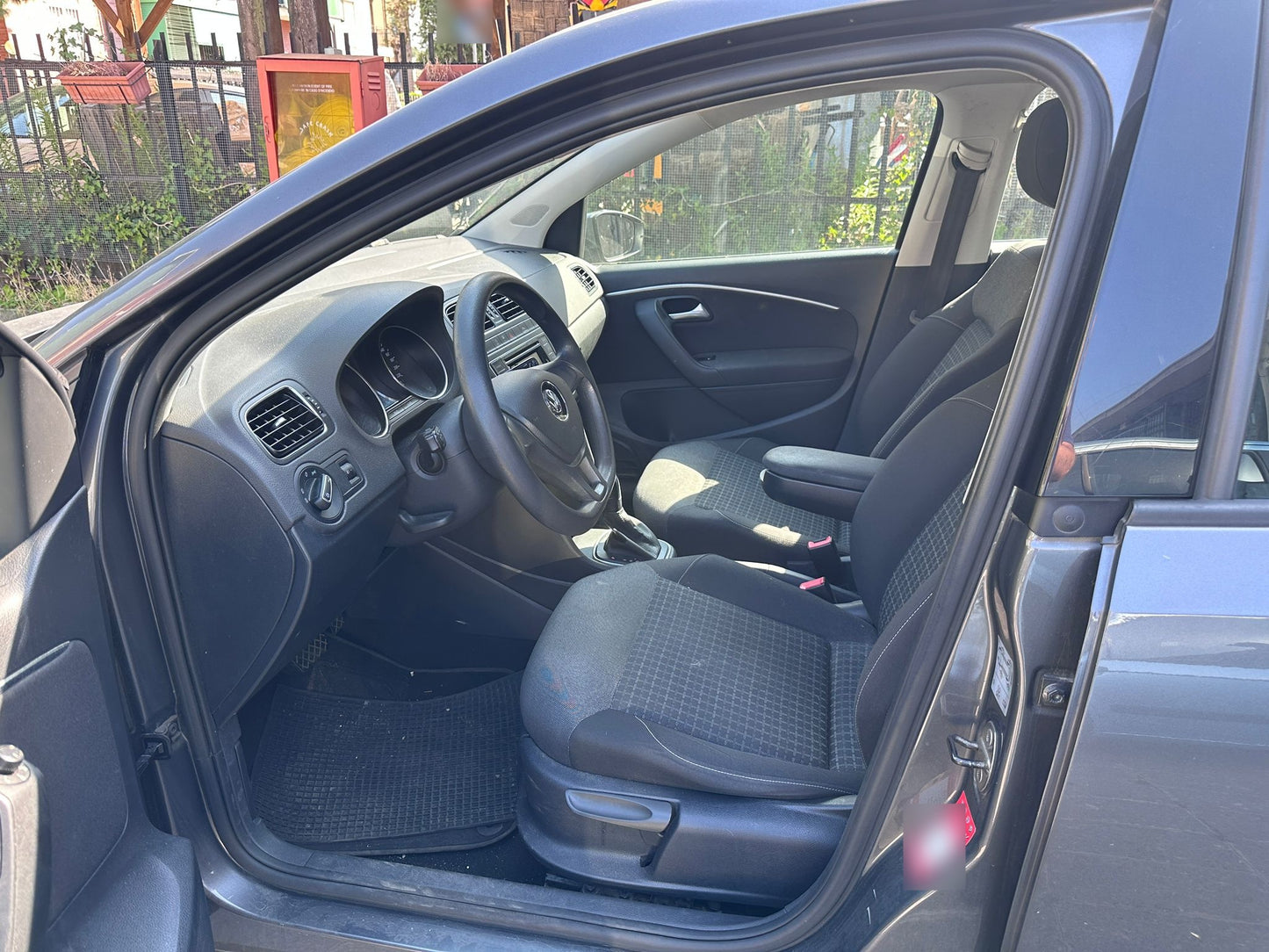 VOLKSWAGEN - POLO (2015 - km 153.000 - Benzina)