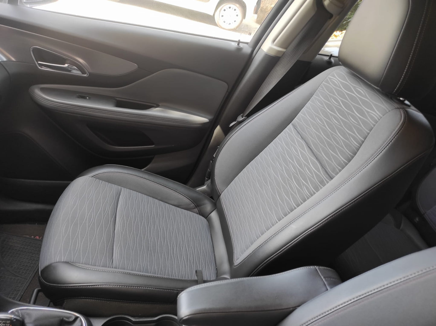 OPEL - MOKKA (2015 - km 118.000 - Gpl)