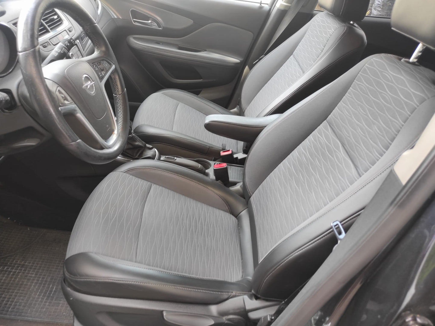 OPEL - MOKKA (2015 - km 118.000 - Gpl)