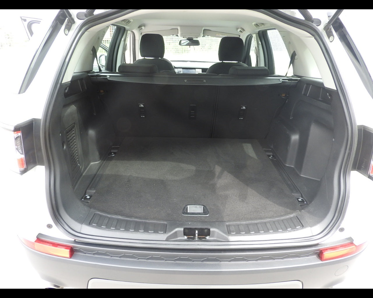 LAND ROVER - DISCOVERY SPORT (2018 - km 195.438 - Diesel)