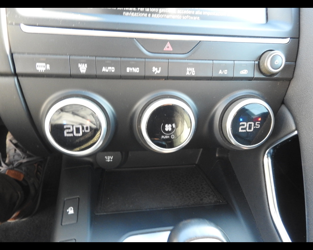 JAGUAR - E-PACE (2019 - km 144.528 - Diesel)