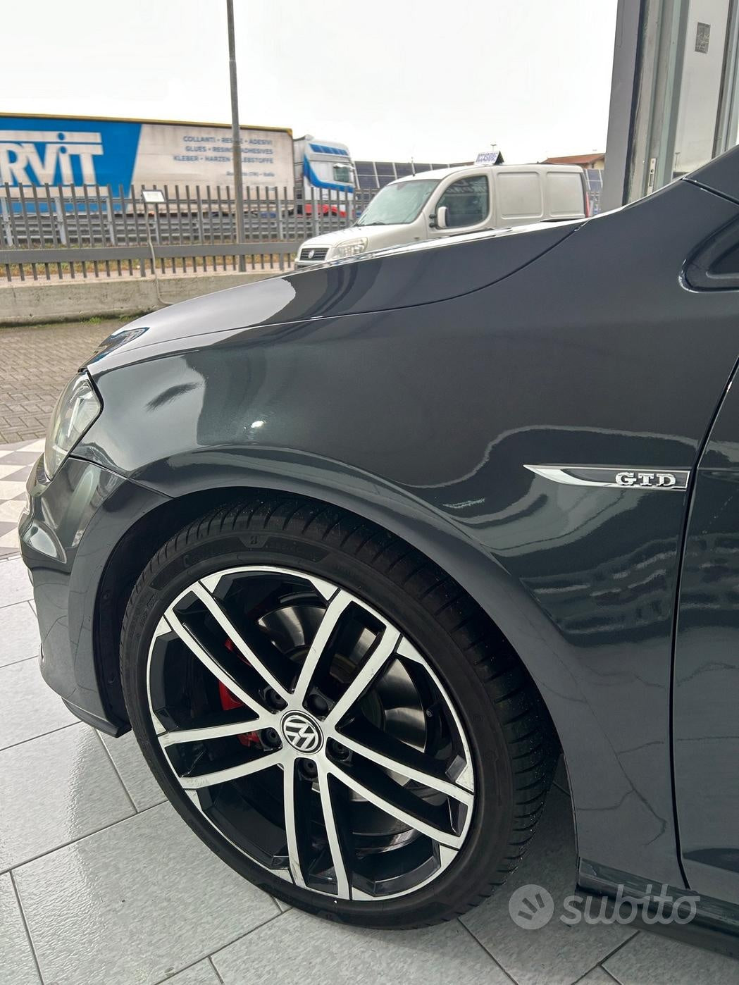 VOLKSWAGEN - GOLF GTD (2015 - km 160.000 - Diesel)