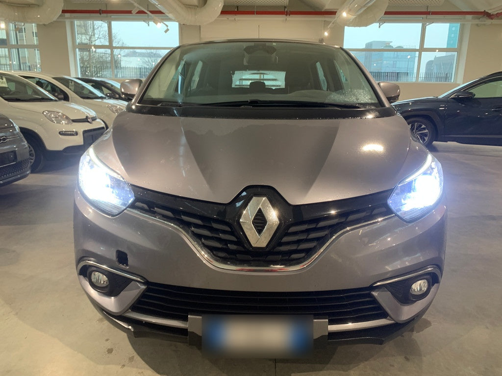 RENAULT - SCENIC (2017 - km 112.100 - Diesel)