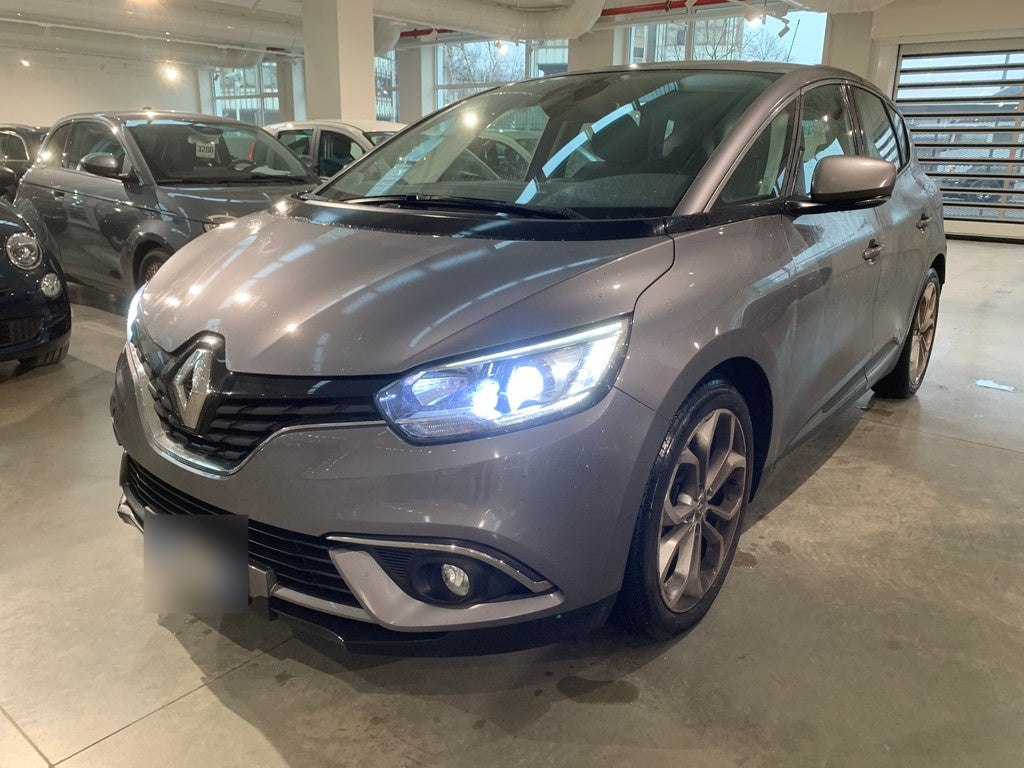RENAULT - SCENIC (2017 - km 112.100 - Diesel)