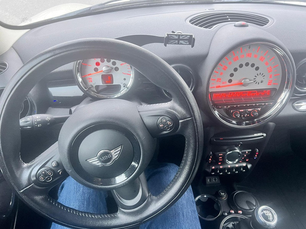 MINI - COOPER D (2014 - km 179.000 - Diesel)