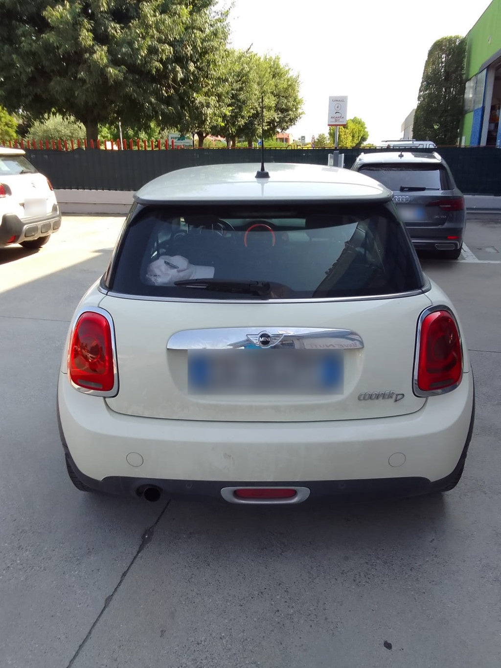 MINI - COOPER D (2014 - km 239.222 - Diesel)