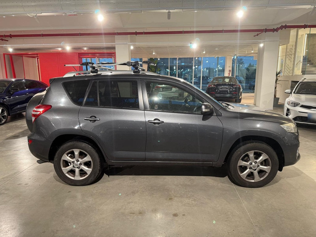TOYOTA - RAV 4 (2011 - km 129.646 - Diesel)