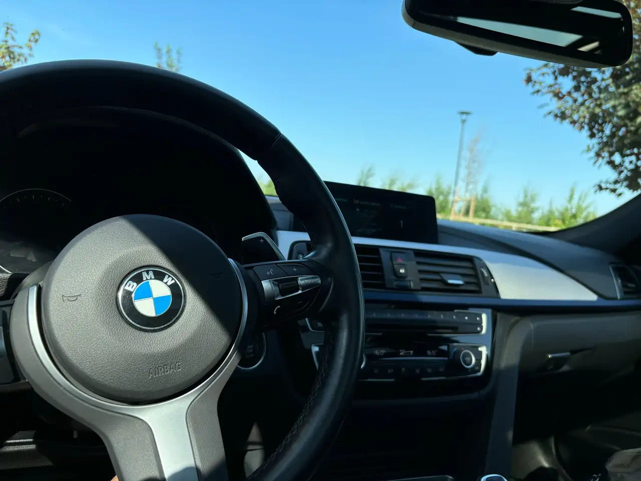 BMW - 320d (2019 - km 148.000 - Diesel)