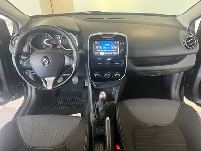 RENAULT - CLIO (2015 - km 156.577 - Diesel)