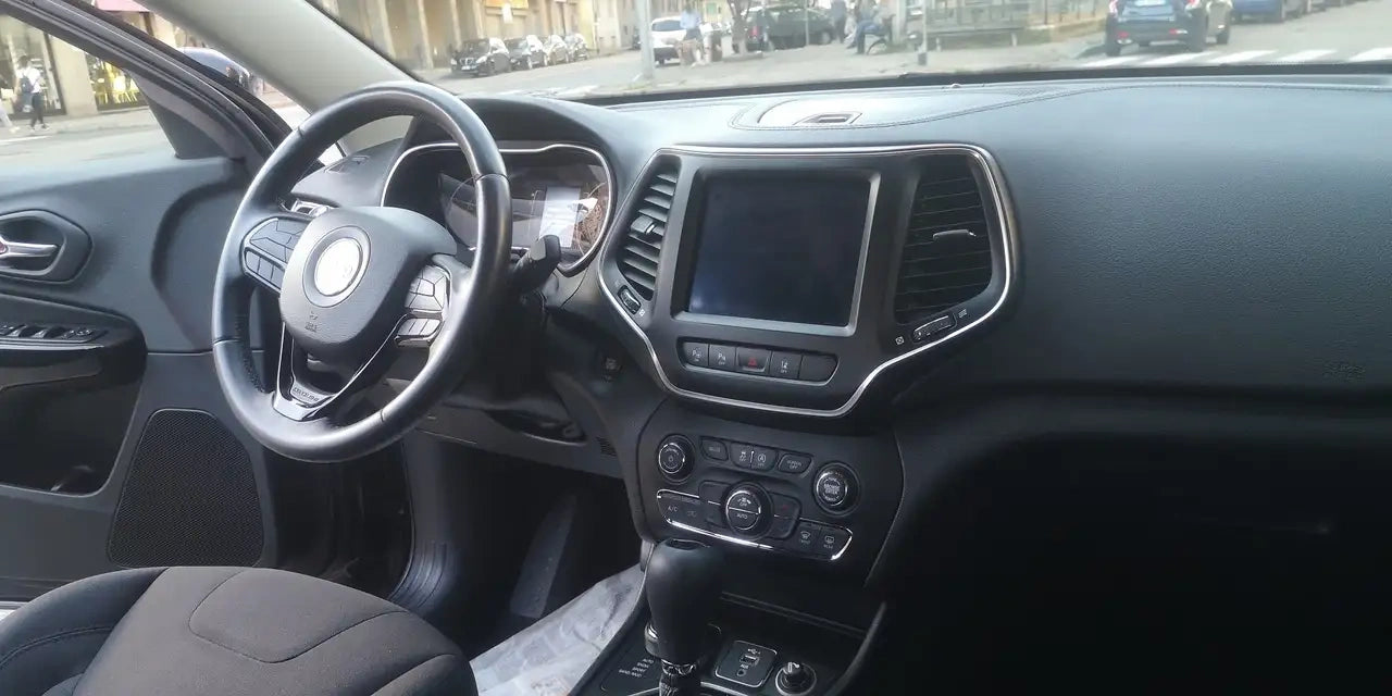 JEEP - CHEROKEE (2020 - km 2.500 - Diesel)