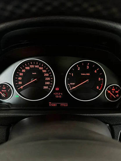 BMW - 320d (2013 - km 173.000 - Diesel)