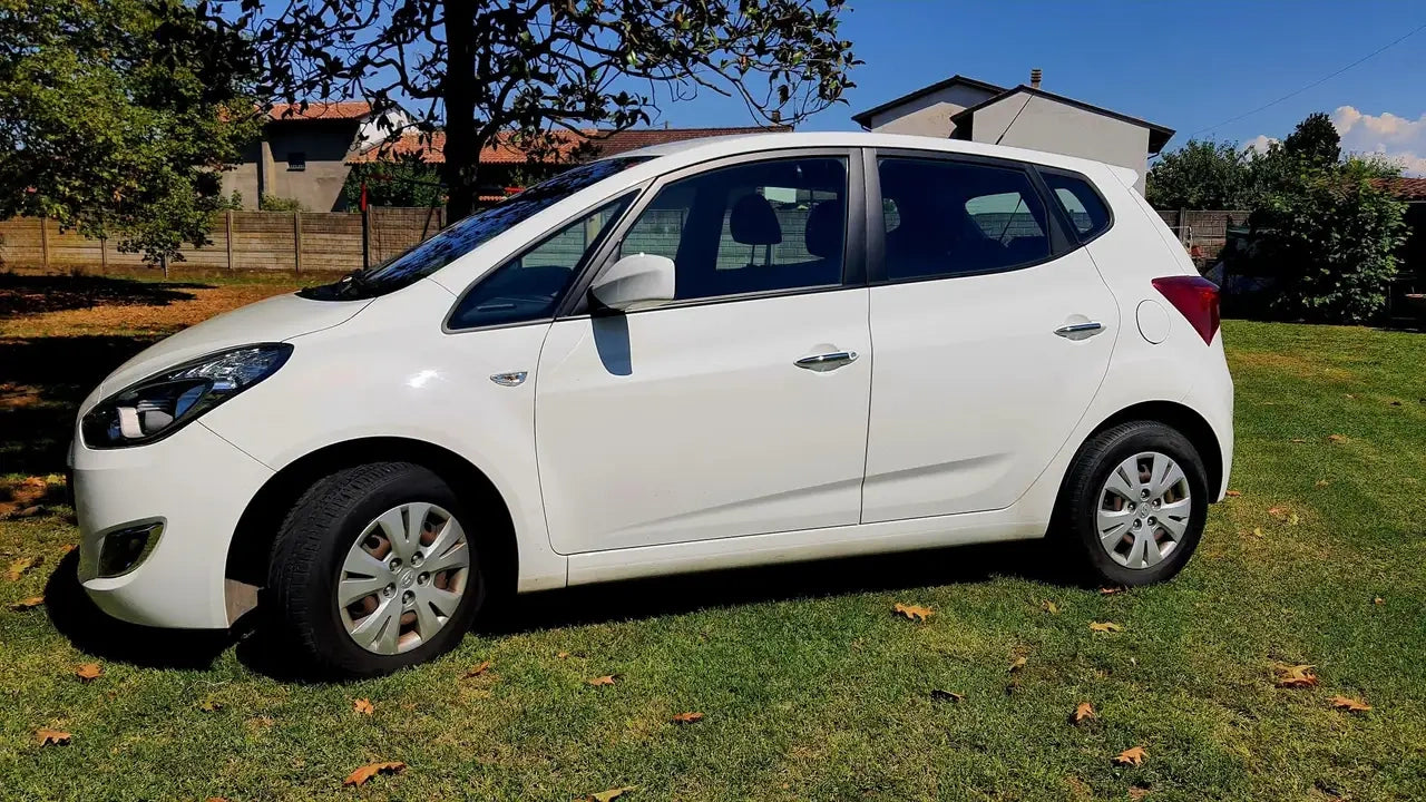 HYUNDAI - Ix20 (2015 - km 140.000 - Diesel)