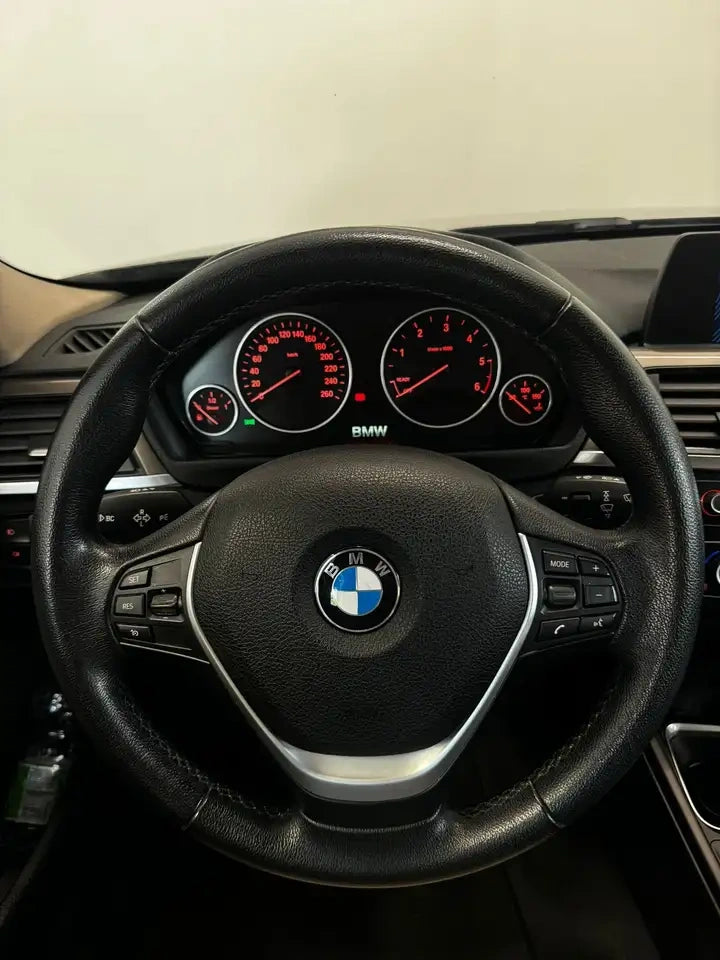 BMW - 320d (2013 - km 173.000 - Diesel)