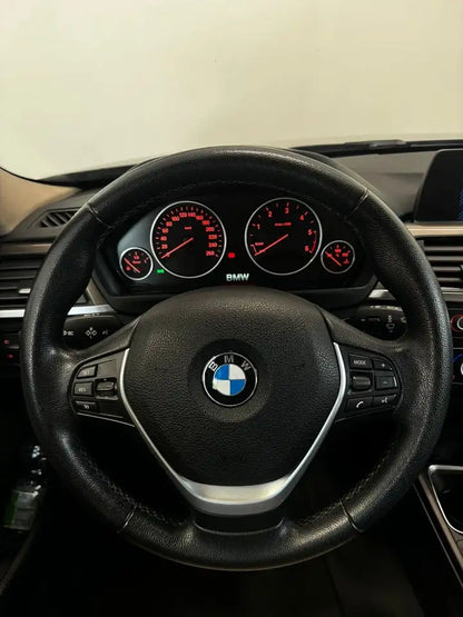 BMW - 320d (2013 - km 173.000 - Diesel)