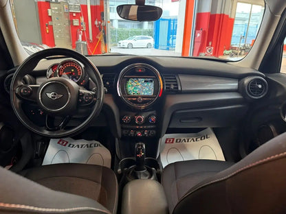 MINI - COOPER D (2018 - km 99.000 - Diesel)