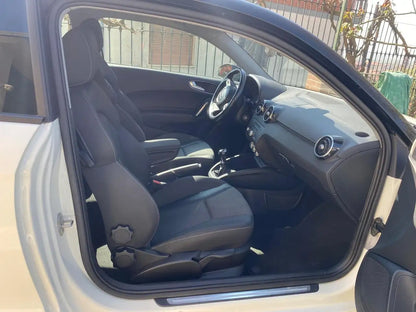 AUDI - A1 (2015 - km 82.000 - Diesel)