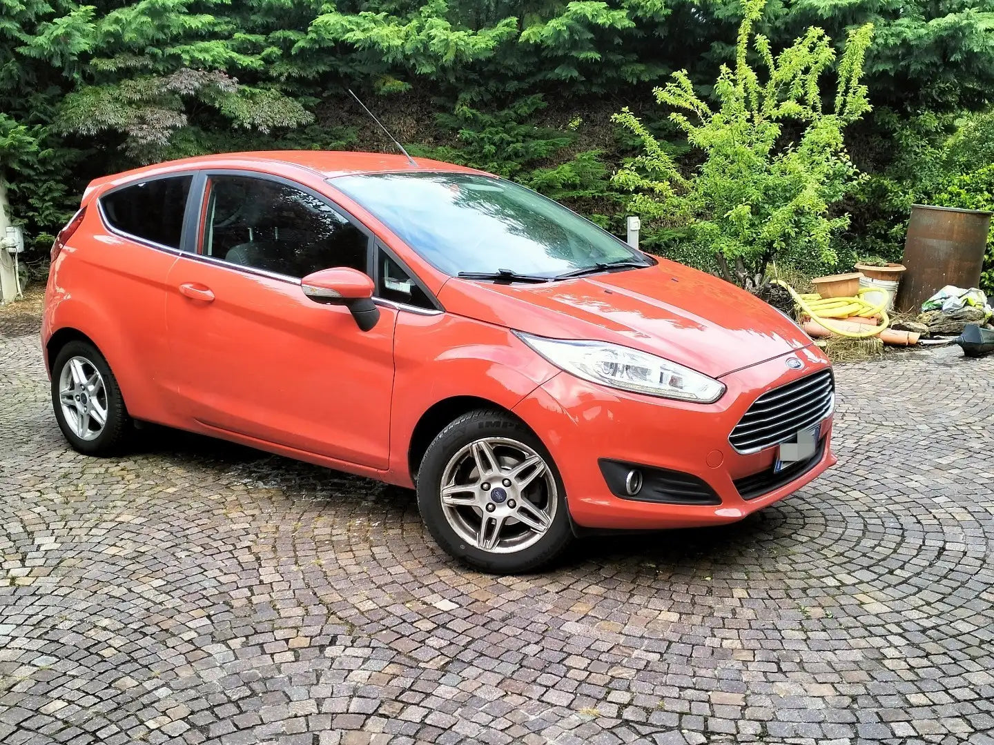 FORD - FIESTA (2015 - km 100.000 - Gpl)
