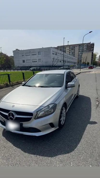 MERCEDES-BENZ - A 200 (2015 - km 127.000 - Diesel)