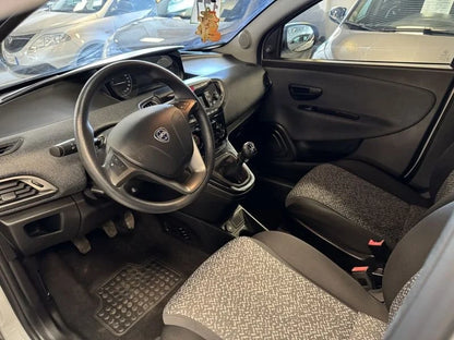 LANCIA - YPSILON (2019 - km 31.100 - Benzina)