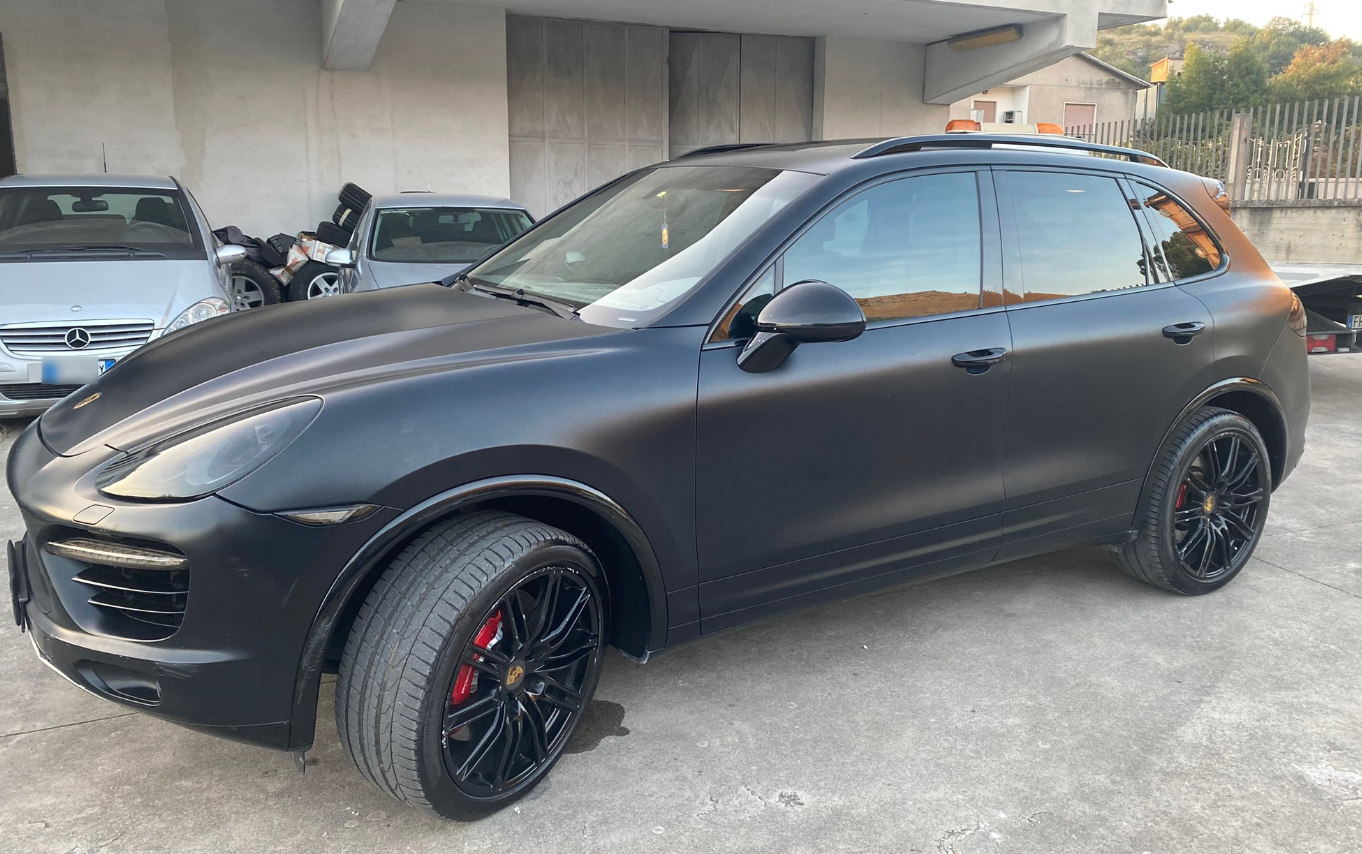 PORSCHE - CAYENNE (2011 - km 162.000 - Benzina)