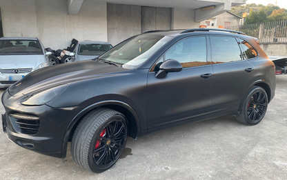 PORSCHE - CAYENNE (2011 - km 162.000 - Benzina)