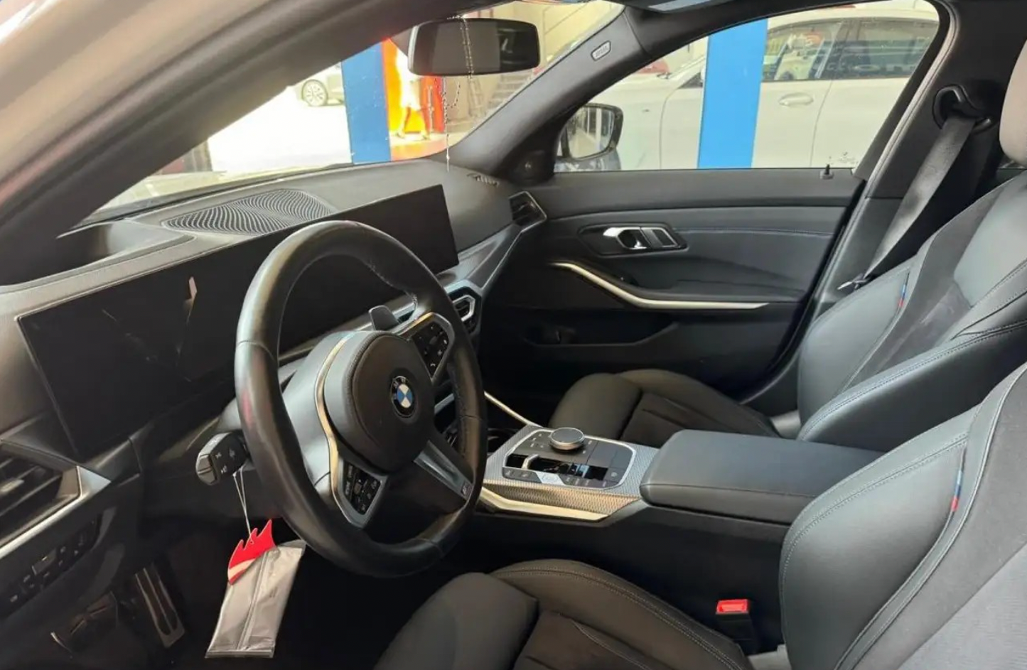 BMW - 318 (2022 - km 30.000 - Ibrida)