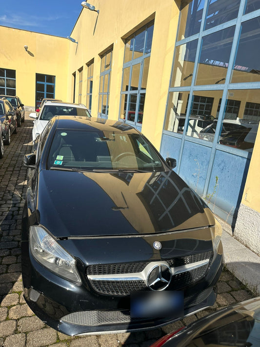 MERCEDES-BENZ - A 180 (2016 - km 100.000 - Diesel)