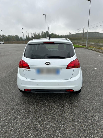 KIA - VENGA (2013 - 150.000 km - Gpl)