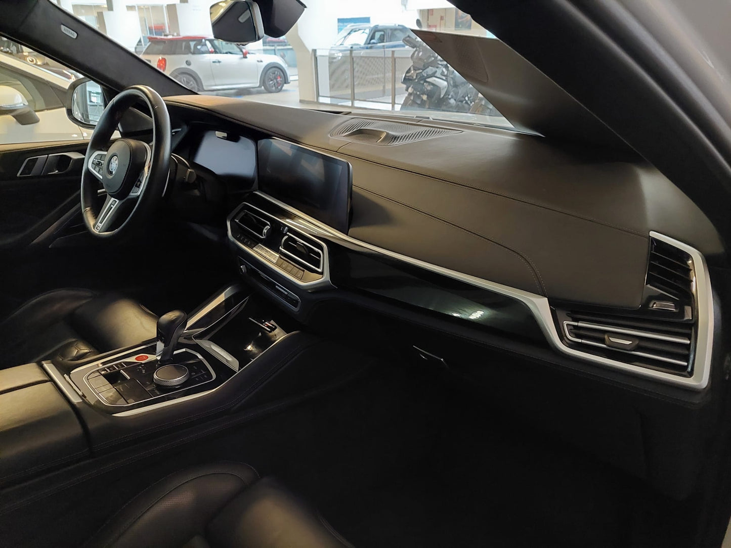 BMW - X6M (2021 - km 30.142 - Benzina)