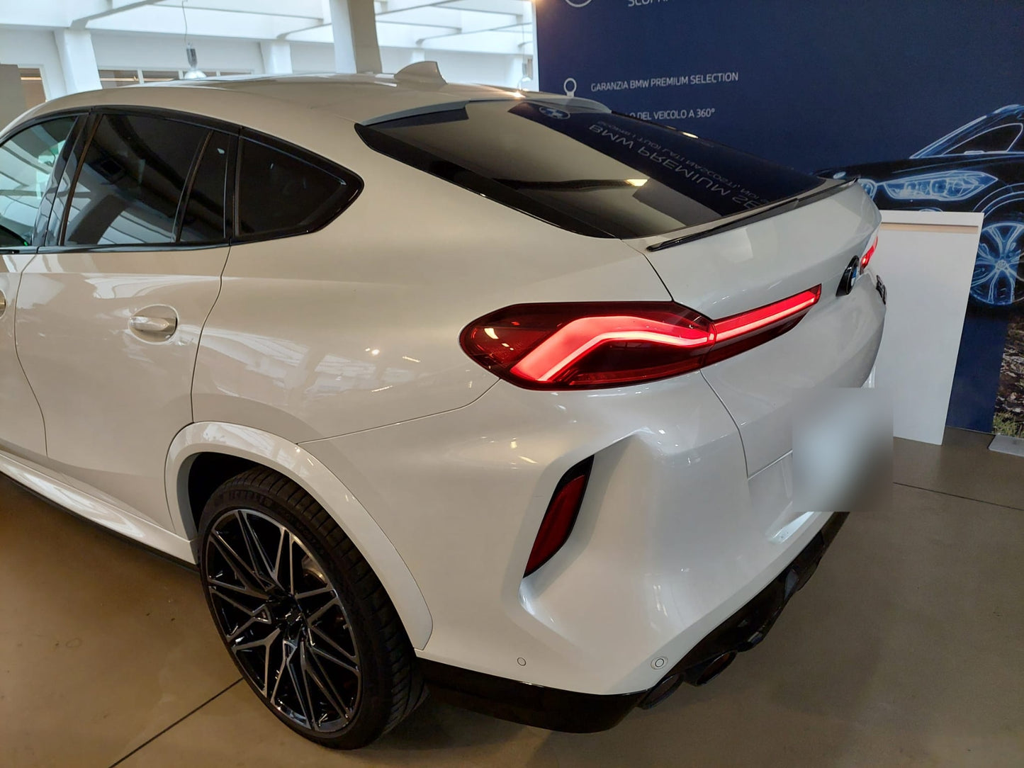 BMW - X6M (2021 - km 30.142 - Benzina)