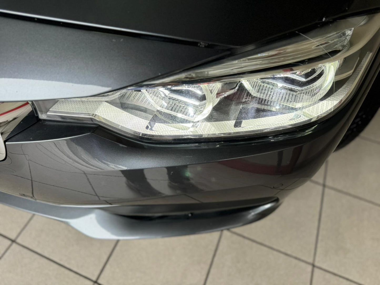 BMW - 318d (2018 - km 168.000 - Diesel)