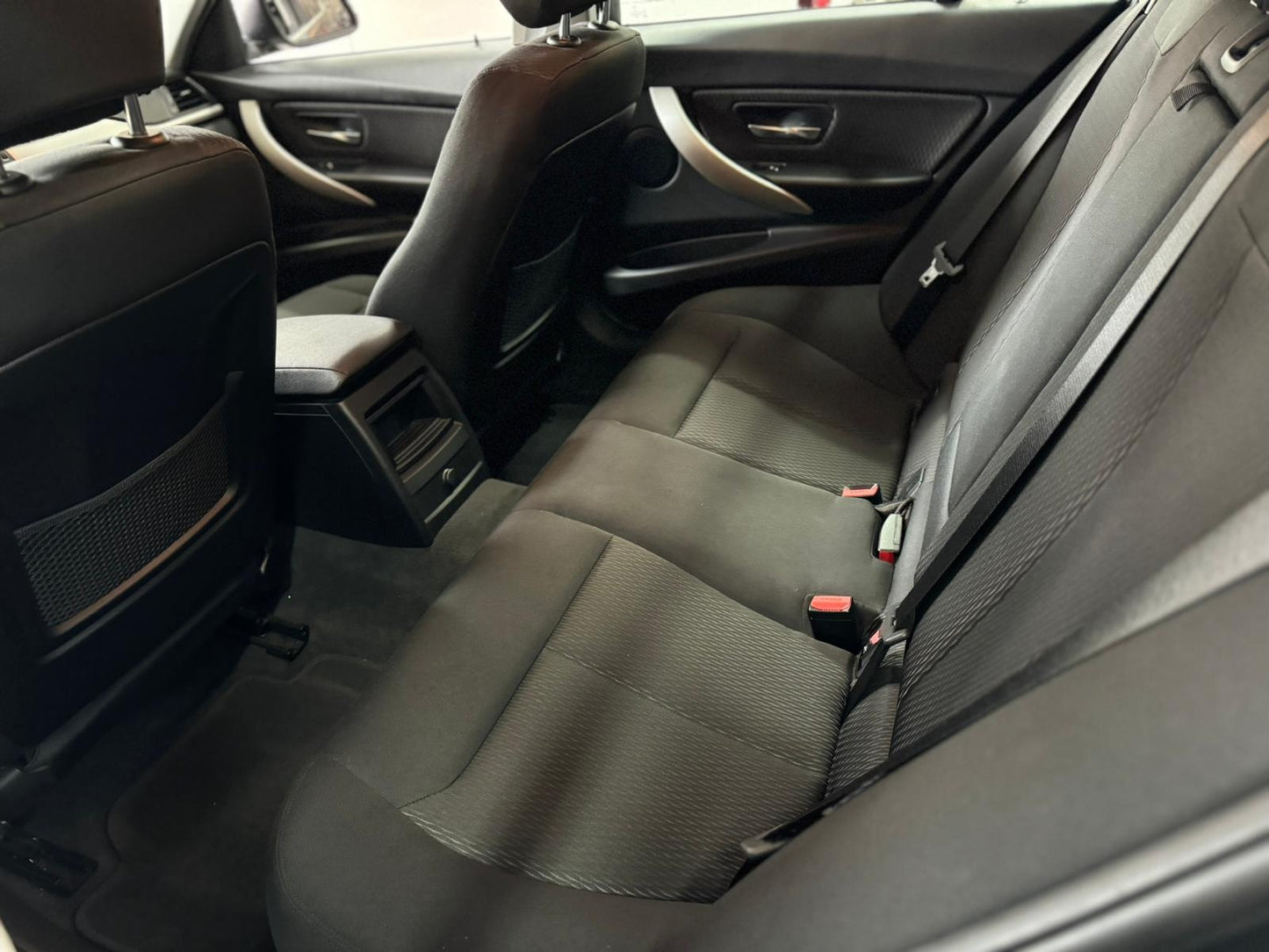BMW - 318d (2018 - km 168.000 - Diesel)