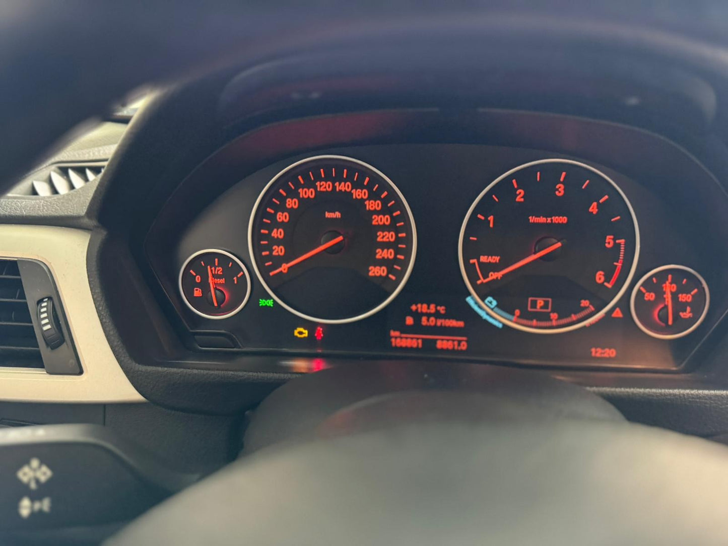 BMW - 318d (2018 - km 168.000 - Diesel)