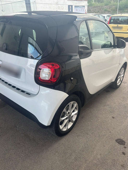 SMART - FORTWO (2016 - km 66.179 - Benzina)