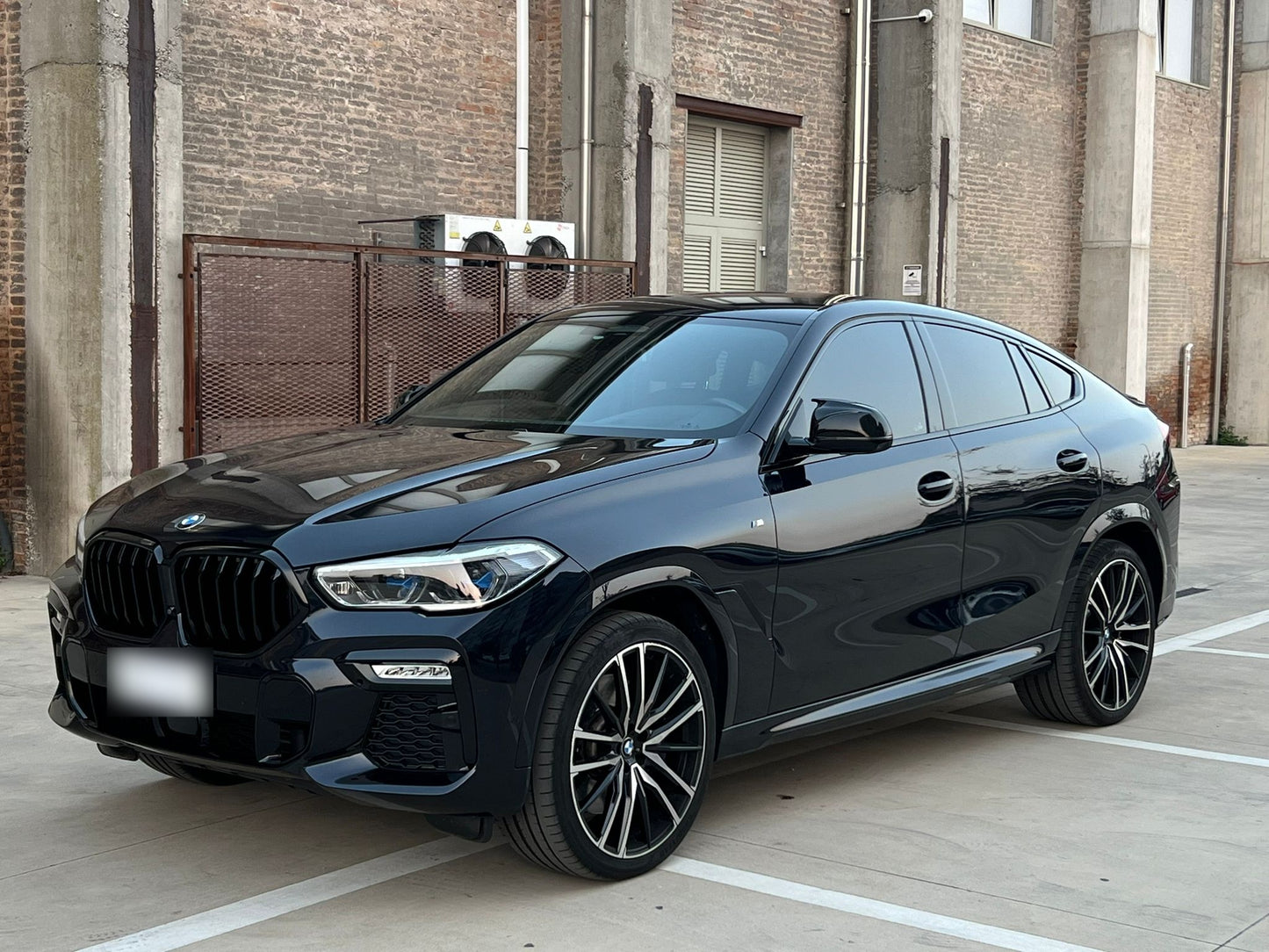BMW - X6 M SPORT (2020 - km 35.000 - Benzina)