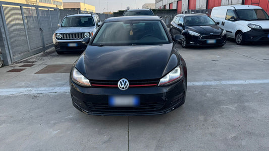 VOLKSWAGEN - GOLF (2014 - km 150.000 - Diesel)