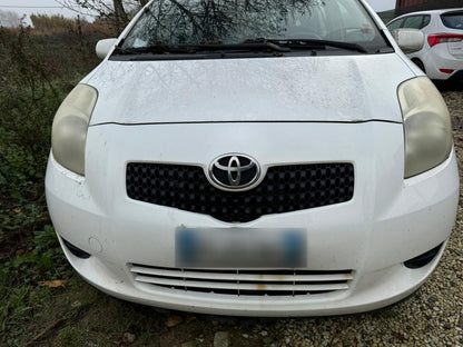 TOYOTA - YARIS (2009 - km 200.000 - Benzina)